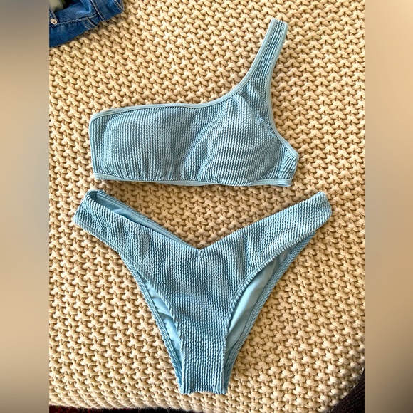 Abercrombie & Fitch Light Blue One-Shoulder Bikini - Picture 1 of 8